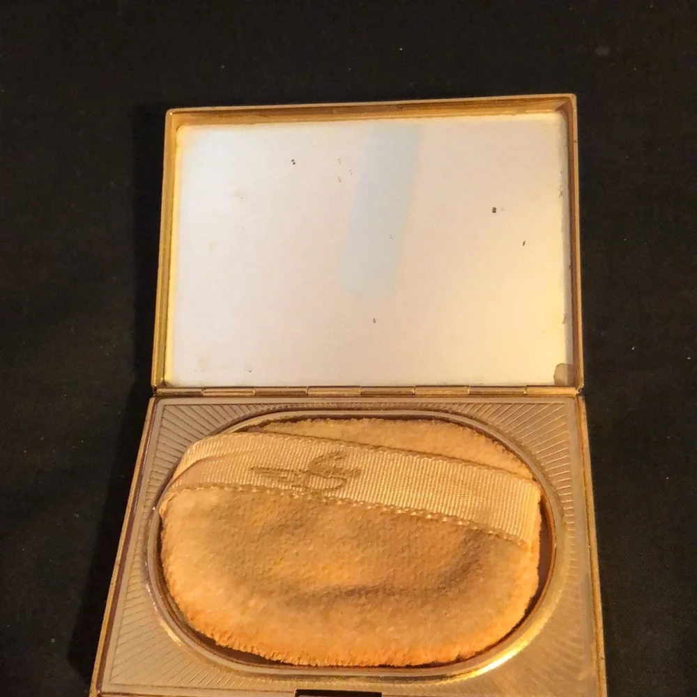 Vintage compact - Picture 2 of 6